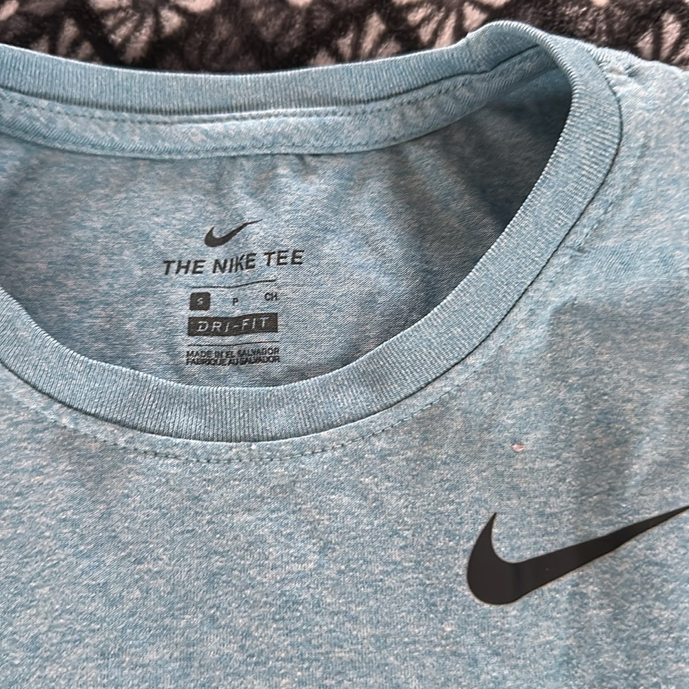 Nike Dri-Fit Tank - Picture 3 of 3